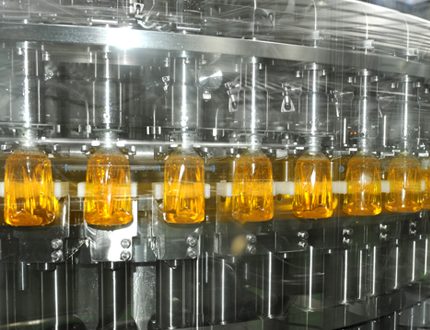 Soufflage – Remplissage – Bouchage Combiblock à chaud de remplissage