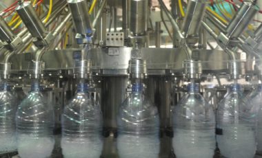 Soufflage – Remplissage – Bouchage Combiblock à grande volume